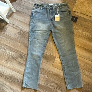 Oliver Logan size 32 Crosby Relaxed Taper Jean